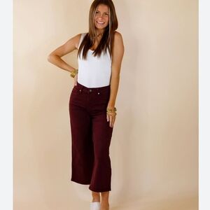 Judy Blue Garment Dyed High Rise Tummy Control Cropped Jeans Oxblood Size 31
